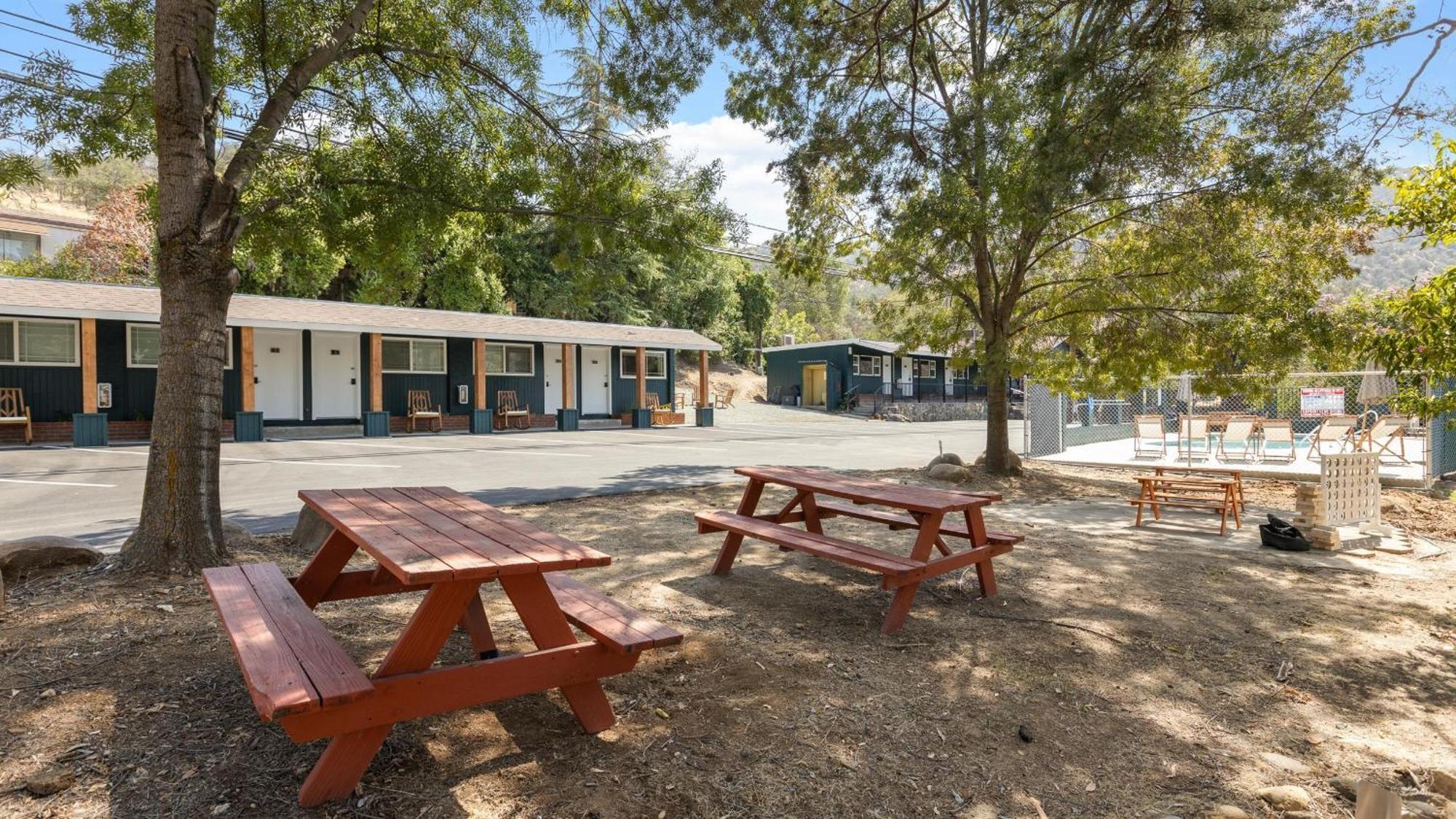 ת'רי ריברס The Tokopah Sequoia Motel Rm 1 מראה חיצוני תמונה